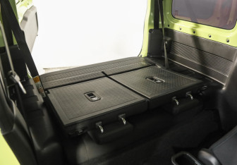 Подержанный автомобиль Suzuki Jimny 2021 года (27 фото)