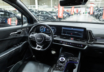 Подержанный автомобиль Kia Sportage 2022 года (14 фото)
