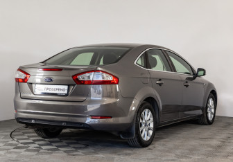 Подержанный автомобиль Ford Mondeo Sedan 2013 года (5 фото)