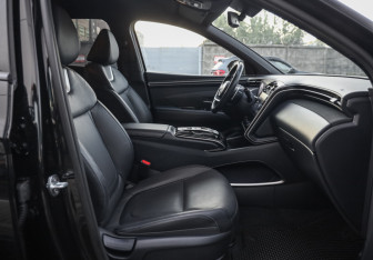 Подержанный автомобиль Hyundai Tucson 2022 года (25 фото)