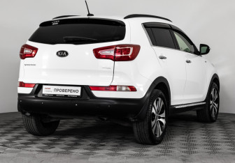 Подержанный автомобиль Kia Sportage 2011 года (5 фото)