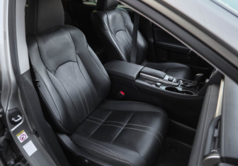 Подержанный автомобиль Lexus RX 2017 года (29 фото)