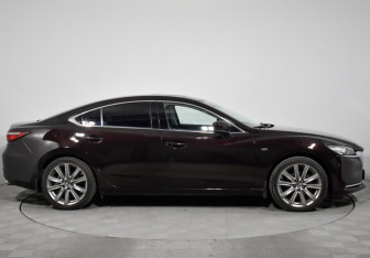Подержанный автомобиль Mazda 6 Sedan 2023 года (4 фото)