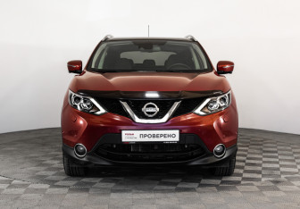 Подержанный автомобиль Nissan Qashqai 2014 года (2 фото)