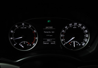 Подержанный автомобиль Skoda Octavia Liftback 2012 года (12 фото)