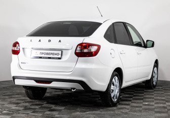 Подержанный автомобиль LADA (ВАЗ) Granta Liftback 2023 года (5 фото)