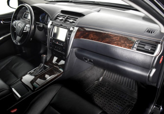 Подержанный автомобиль Toyota Camry Sedan 2016 года (12 фото)