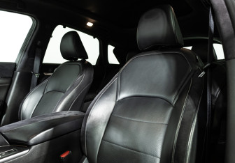 Подержанный автомобиль Infiniti QX50 2018 года (17 фото)