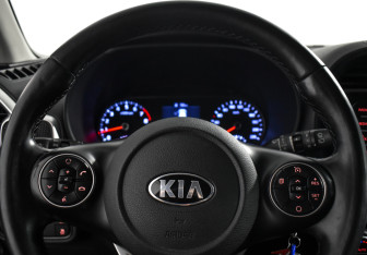 Подержанный автомобиль Kia Soul 2020 года (17 фото)