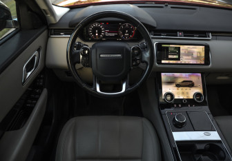 Подержанный автомобиль Land Rover Range Rover Velar 2020 года (12 фото)