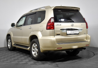 Подержанный автомобиль Lexus GX 2008 года (7 фото)