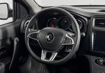 Подержанный автомобиль Renault Logan Sedan 2021 года (15 фото)