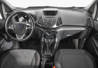 Подержанный автомобиль Ford EcoSport 2017 года (13 фото)