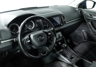 Подержанный автомобиль Skoda Karoq 2021 года (11 фото)