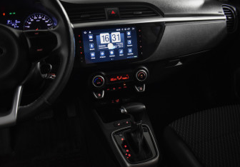 Подержанный автомобиль Kia Rio Hatchback 2018 года (18 фото)