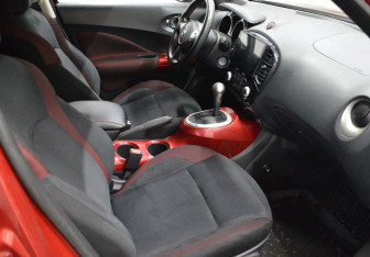 Подержанный автомобиль Nissan Juke 2013 года (12 фото)