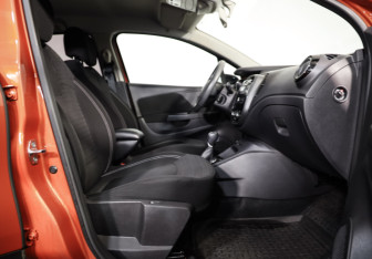 Подержанный автомобиль Renault Kaptur 2017 года (19 фото)