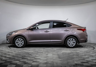 Подержанный автомобиль Hyundai Solaris Sedan 2018 года (8 фото)