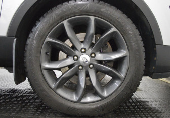 Подержанный автомобиль Ford Explorer 2017 года (8 фото)