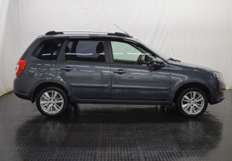 Подержанный автомобиль LADA (ВАЗ) Granta Wagon 2019 года (4 фото)