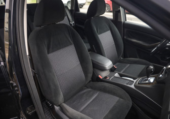 Подержанный автомобиль Ford C-MAX 2008 года (22 фото)
