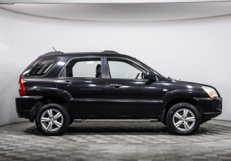 Подержанный автомобиль Kia Sportage 2009 года (4 фото)