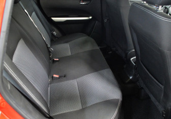 Подержанный автомобиль Suzuki Vitara 2017 года (12 фото)