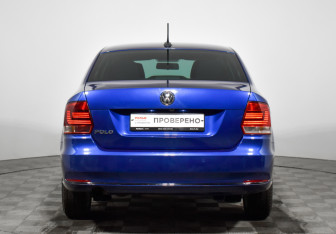 Подержанный автомобиль Volkswagen Polo Sedan 2019 года (6 фото)