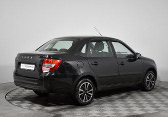Подержанный автомобиль LADA (ВАЗ) Granta Sedan 2019 года (5 фото)