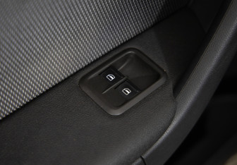 Подержанный автомобиль Skoda Yeti 2012 года (20 фото)