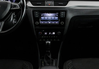 Подержанный автомобиль Skoda Rapid Liftback 2019 года (12 фото)