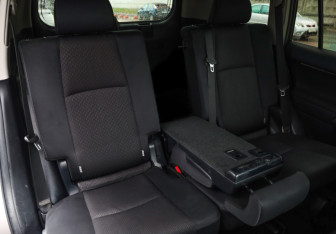 Подержанный автомобиль Toyota Land Cruiser Prado 2020 года (27 фото)