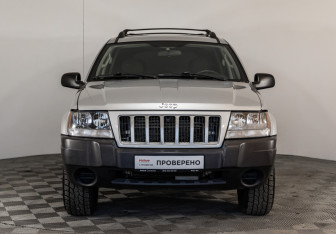Подержанный автомобиль Jeep Grand Cherokee 2004 года (2 фото)