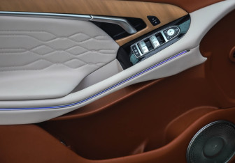 Подержанный автомобиль Voyah Free 2024 года (22 фото)