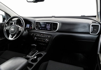 Подержанный автомобиль Kia Sportage 2021 года (9 фото)