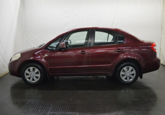 Подержанный автомобиль Suzuki SX4 Sedan 2007 года (8 фото)