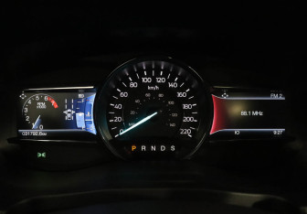 Подержанный автомобиль Ford Explorer 2018 года (13 фото)