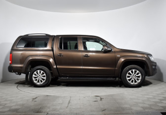 Подержанный автомобиль Volkswagen Amarok 2016 года (4 фото)