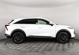 Подержанный автомобиль Haval F7 2024 года (5 фото)