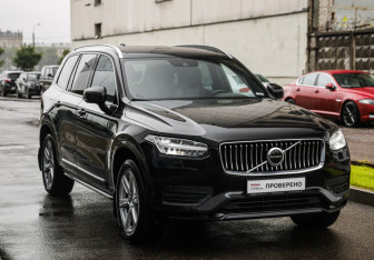 Подержанный автомобиль Volvo XC90 2020 года (5 фото)