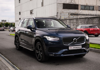 Подержанный автомобиль Volvo XC90 2020 года (7 фото)