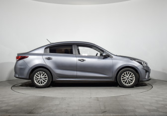 Подержанный автомобиль Kia Rio Sedan 2020 года (4 фото)