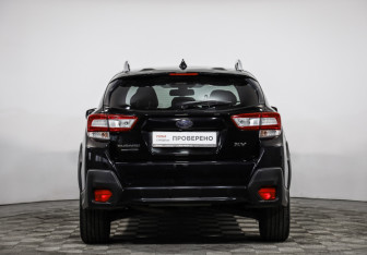 Подержанный автомобиль Subaru XV 2018 года (6 фото)