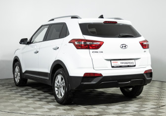 Подержанный автомобиль Hyundai Creta 2019 года (7 фото)