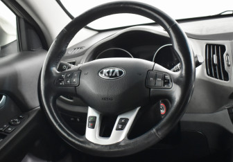 Подержанный автомобиль Kia Sportage 2014 года (14 фото)