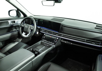 Подержанный автомобиль Hyundai Santa Fe 2024 года (9 фото)