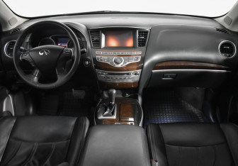 Подержанный автомобиль Infiniti JX 2013 года (14 фото)