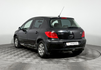 Подержанный автомобиль Peugeot 307 Hatchback 2005 года (7 фото)