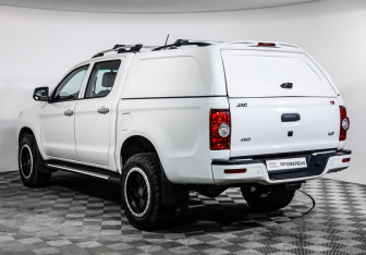 Подержанный автомобиль JAC T6 2022 года (7 фото)
