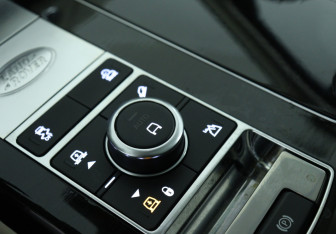 Подержанный автомобиль Land Rover Range Rover 2018 года (18 фото)